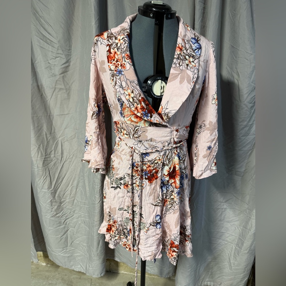 *Gimmicks Kimono Dress
